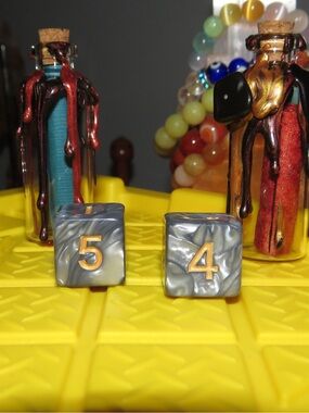 Super Cool Gray Dice Set